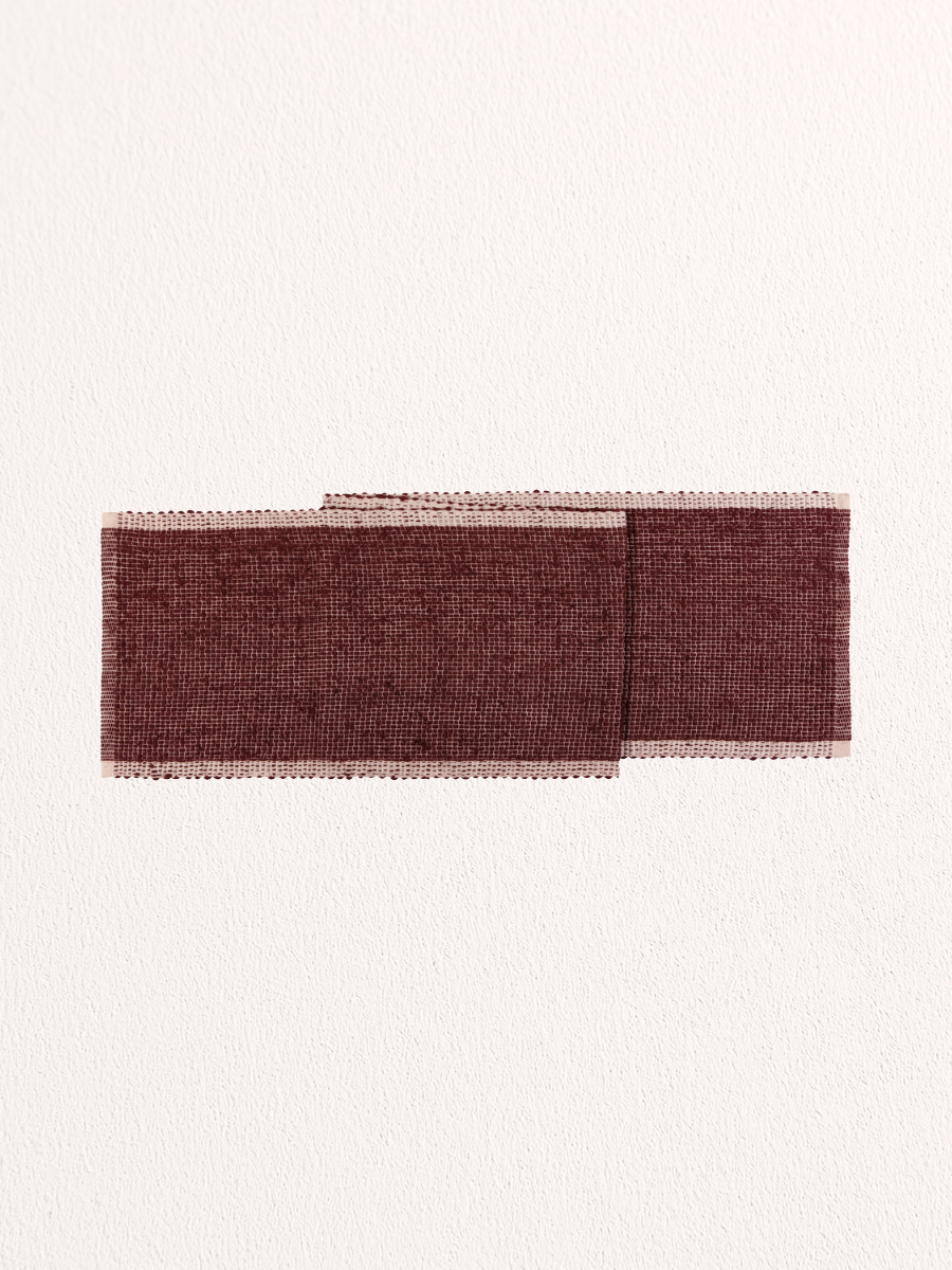 Cotton Table Runner – Garnet Lattice