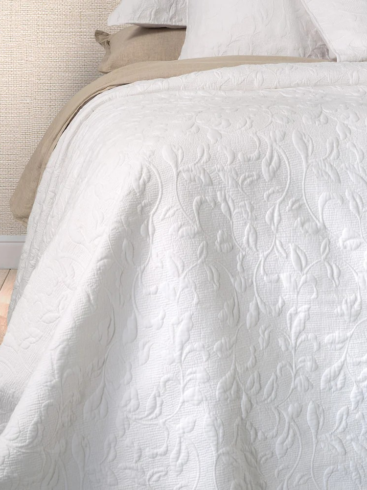 Liana - White quilted quilt
