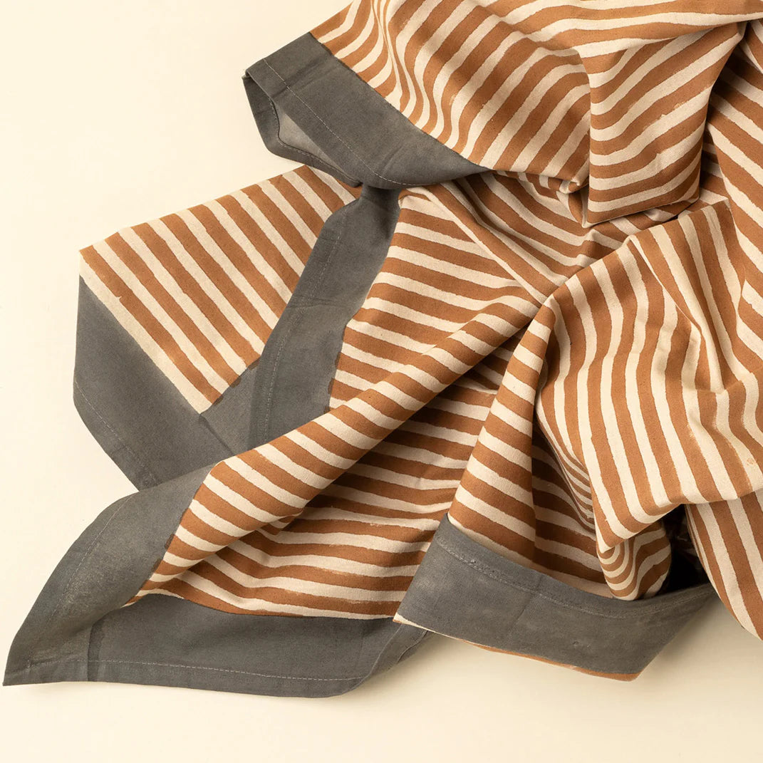 Nappe imprimée à rayures - terracotta