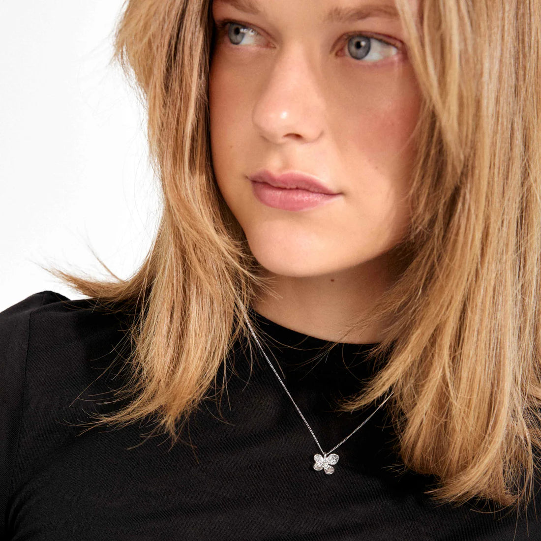 AJANI Collier pendentif fleur