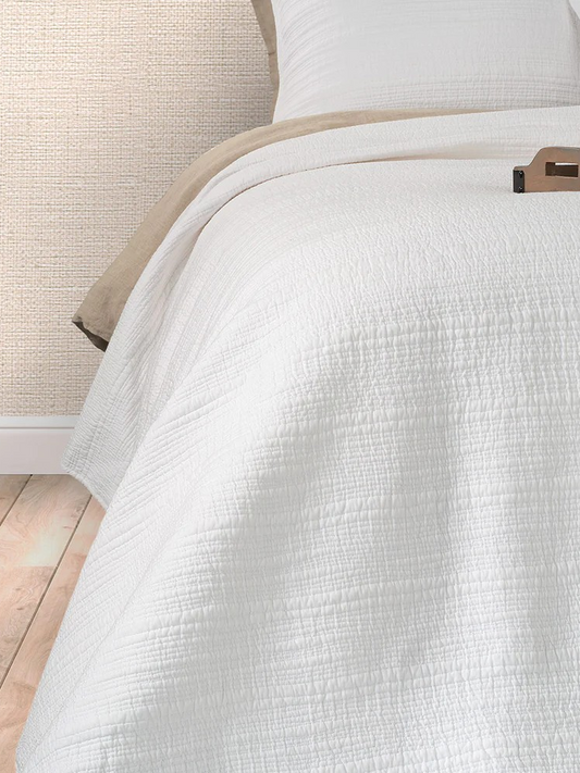 Stitch - White Quilt