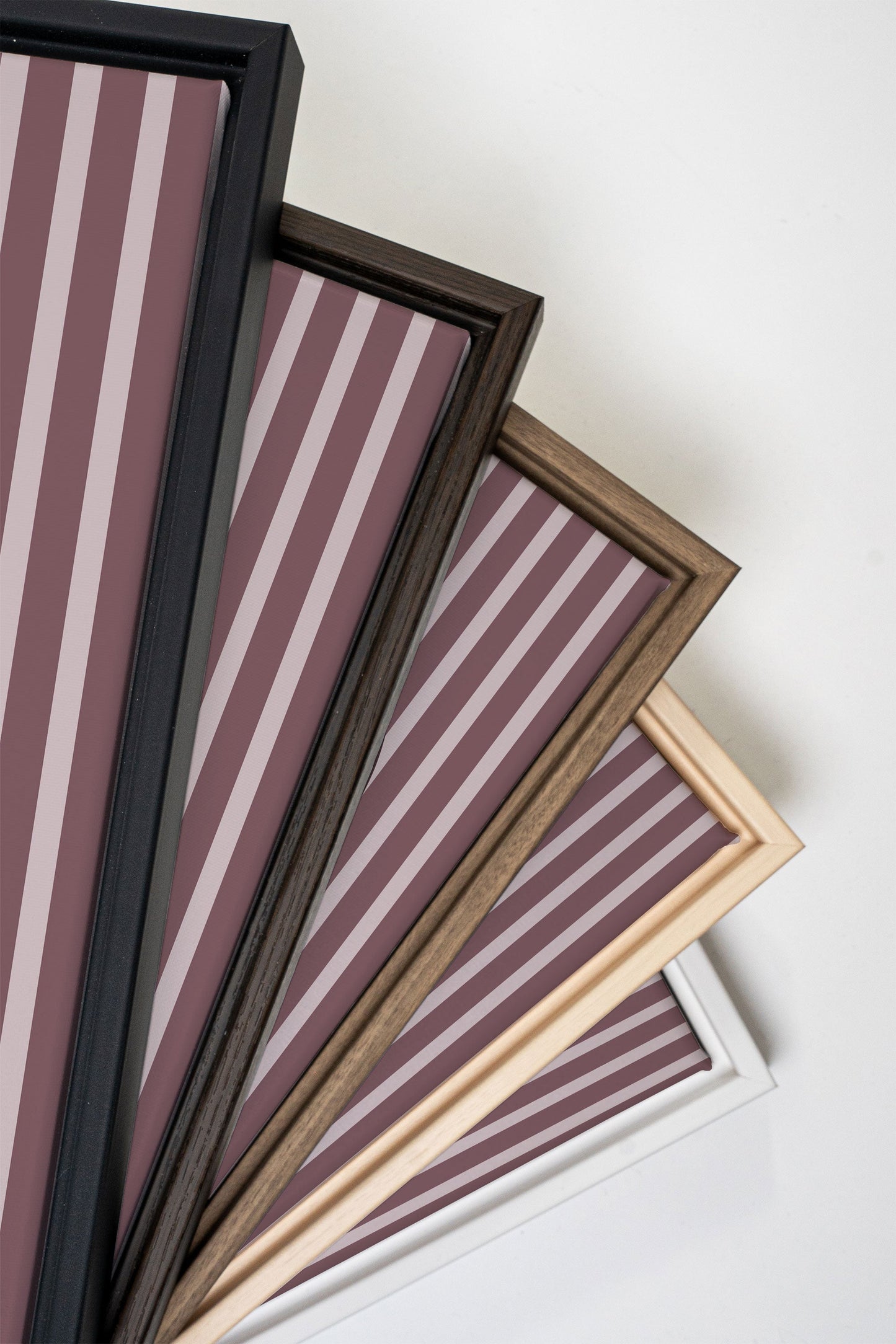 LAVENDER STRIPES, Oeuvre sur toile étirée