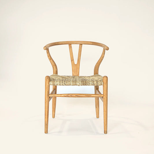 Chaise wishbone en teck et écorce de bananier - Crusoë