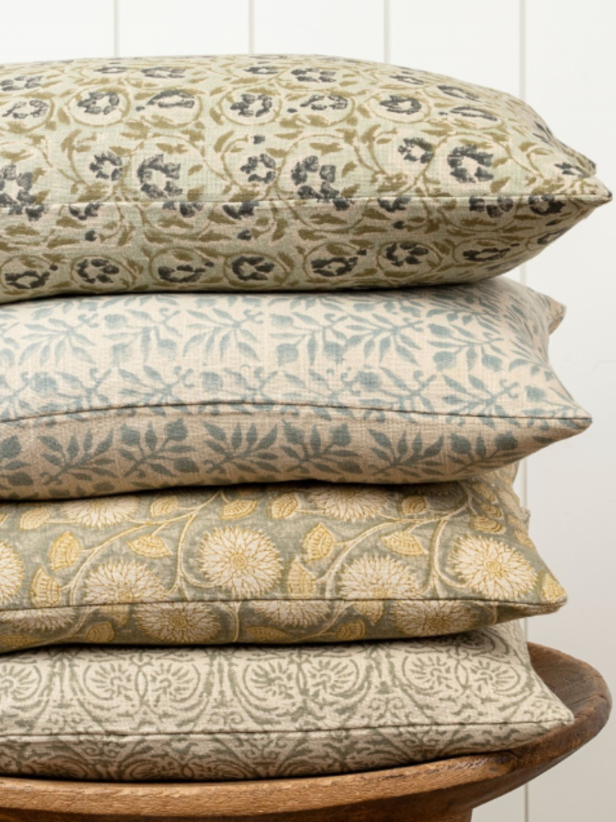 Fine striped linen cushion - Natural