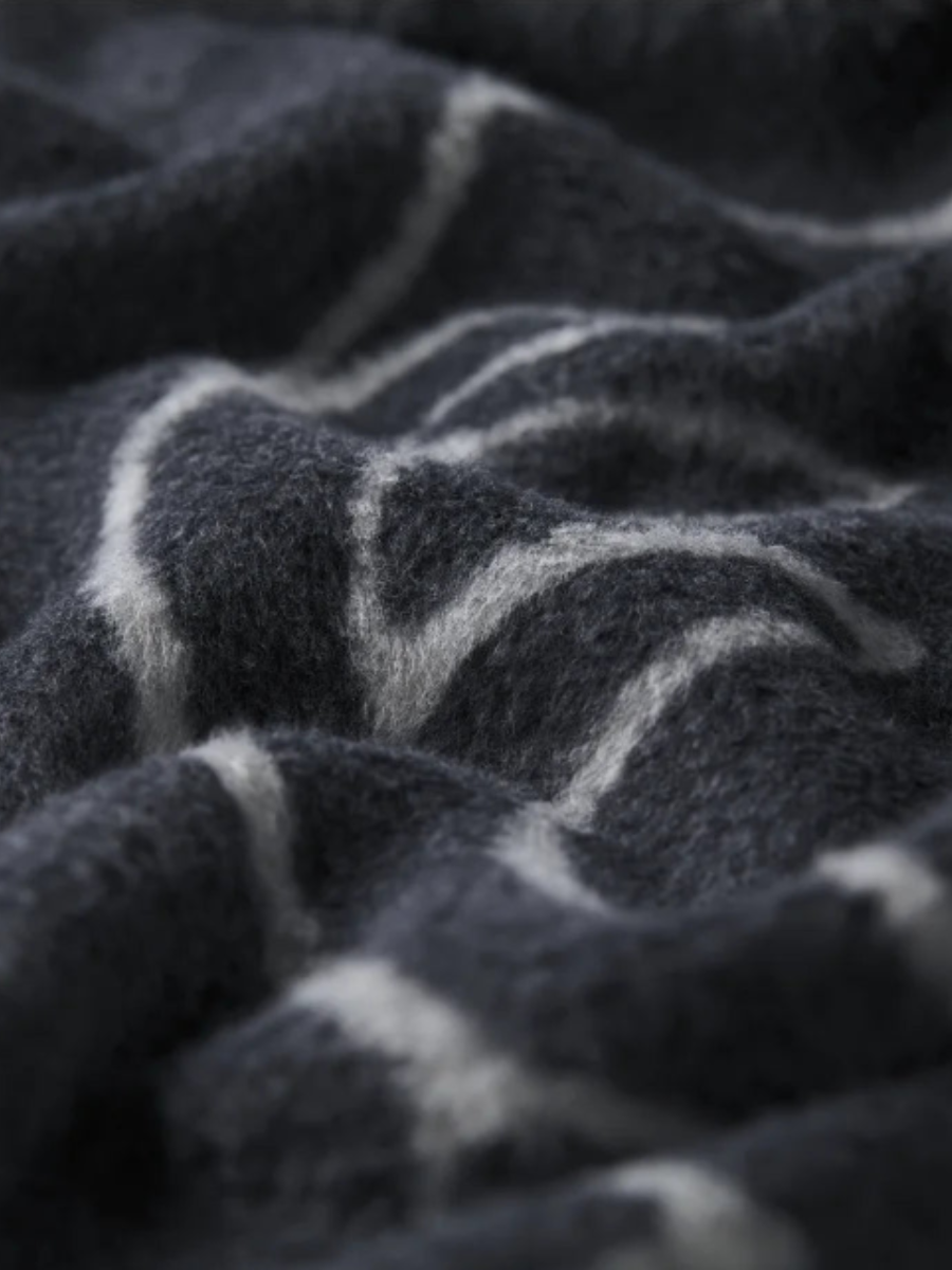 Savona Couverture - Têtes de Cerf Charcoal