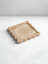 Assiette décorative ondulée Travertine