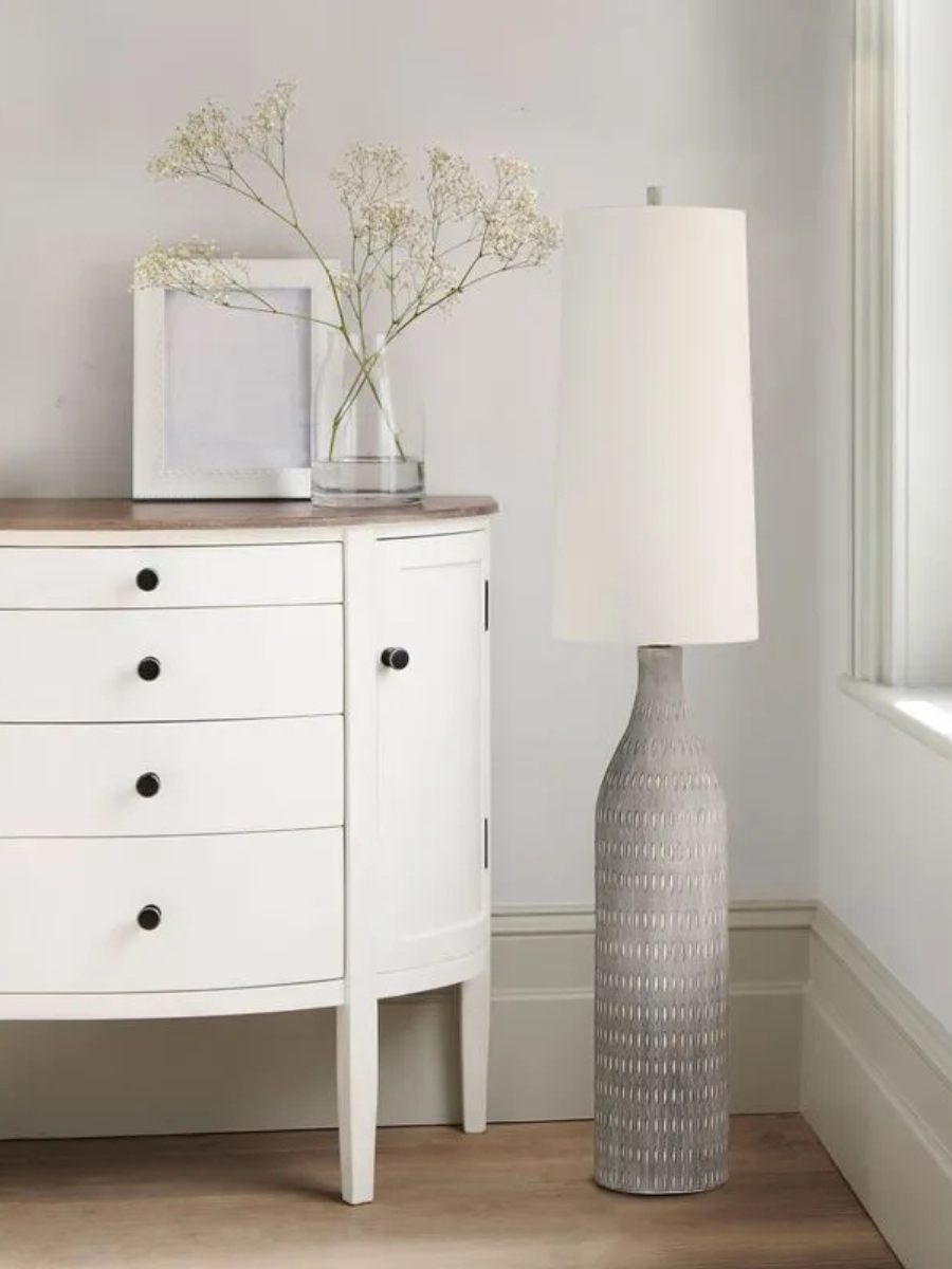 Crimsom Table Lamp
