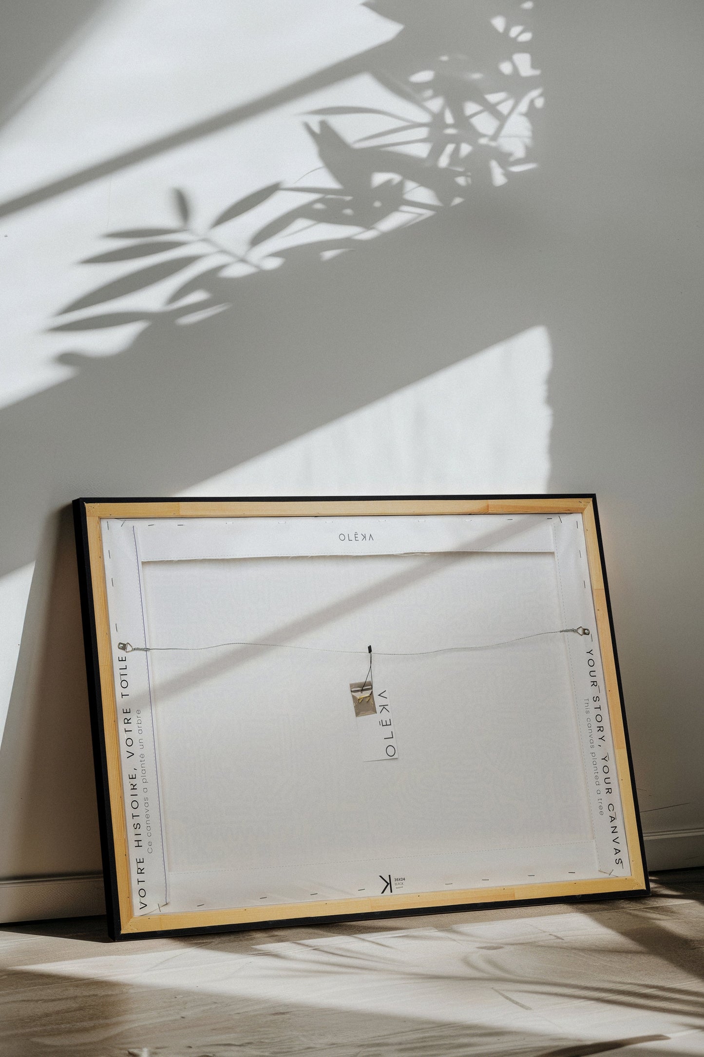 TOUR SOLITAIRE, Oeuvre sur toile étirée