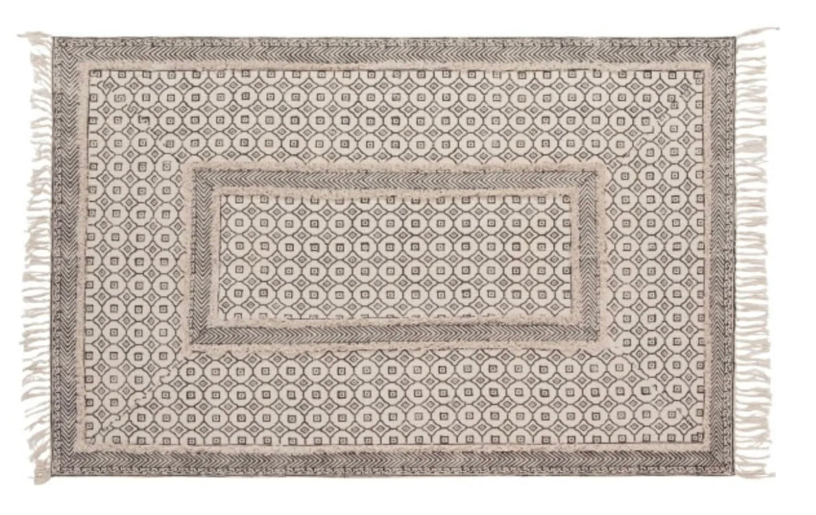 Plaza Fringed Rug