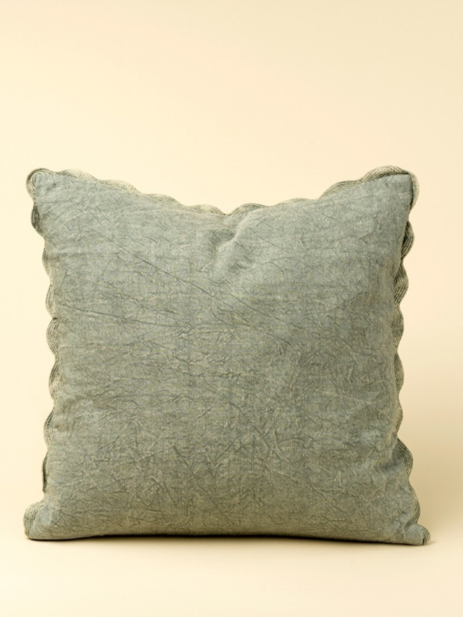 Cushion with scalloped edge – Sage Green