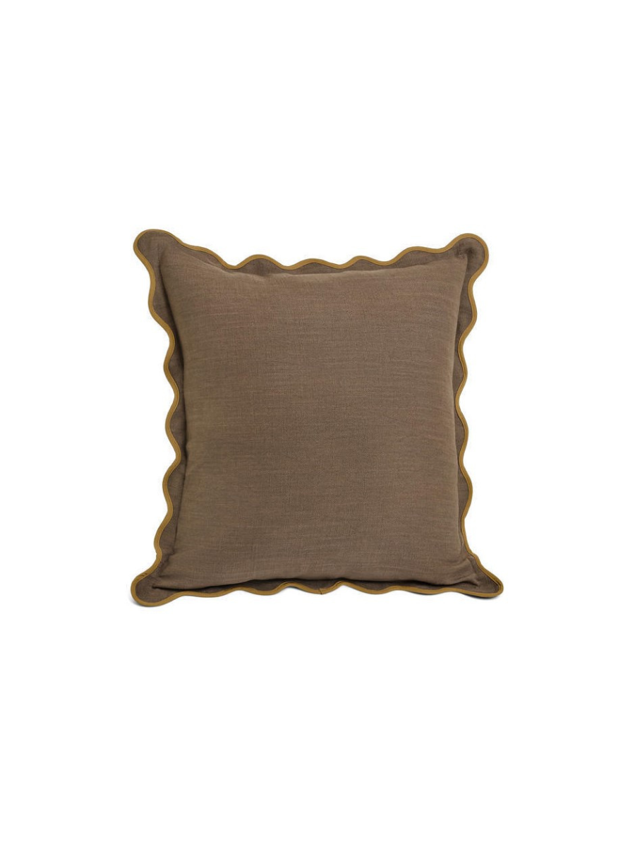 Ginger cotton cushion with scalloped edge
