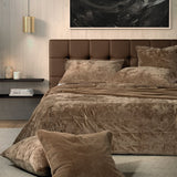 Lounge - Courtepointe en velours taupe