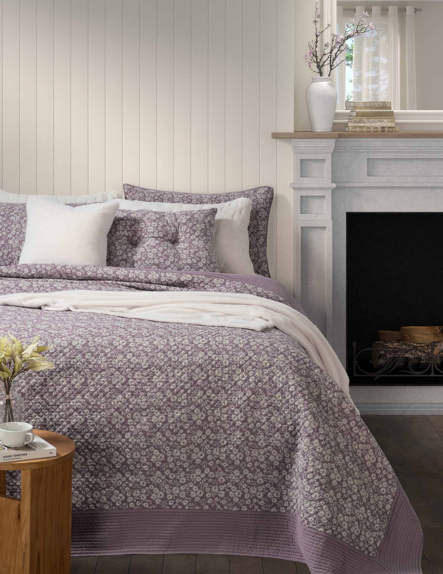 Maggie-Lavender quilt with small flowers