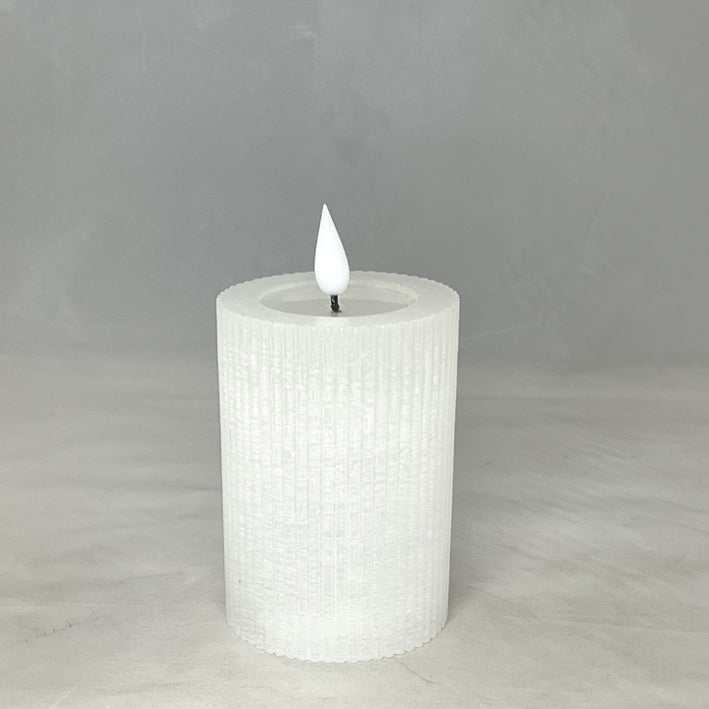 Chandelle pilier blanche à DEL – 2.75"