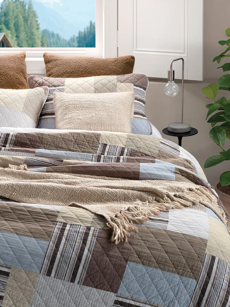 Teriyaki - Patchwork Printed Quilt